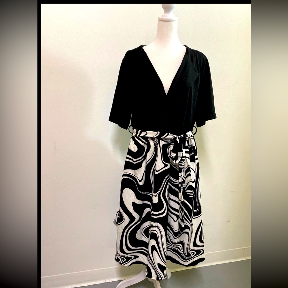 Elegant Black and White Women's Dress